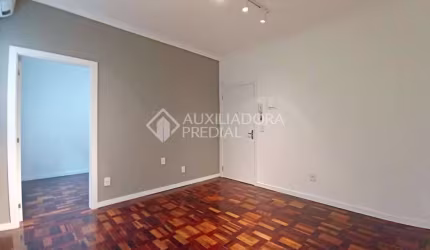 Apartamento com 2 quartos à venda na Avenida Benjamin Constant, 1670, São João, Porto Alegre, 55 m2 por R$ 285.000