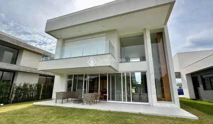Casa em condomínio fechado com 3 quartos à venda na Rua Inácio Felisberto Magnus, 1111, Centenário, Torres, 238 m2 por R$ 3.200.000