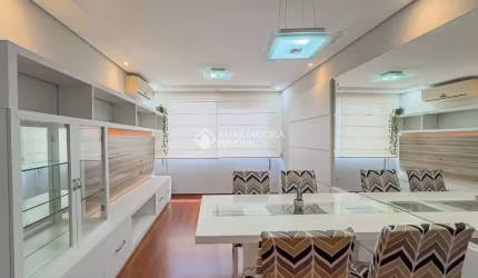 Apartamento com 2 quartos à venda na Rua Anita Garibaldi, 1877, Mont Serrat, Porto Alegre, 57 m2 por R$ 379.500