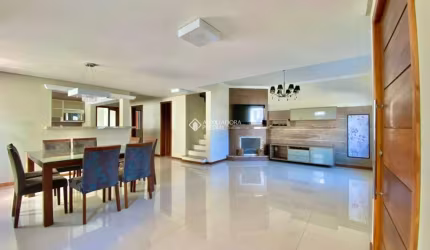Casa em condomínio fechado com 3 quartos à venda na Avenida Edgar Pires de Castro, 540, Hípica, Porto Alegre, 249 m2 por R$ 1.200.000