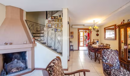 Casa com 2 quartos à venda na Rua Pedro da Silva Nava, 73, Hípica, Porto Alegre, 100 m2 por R$ 350.000