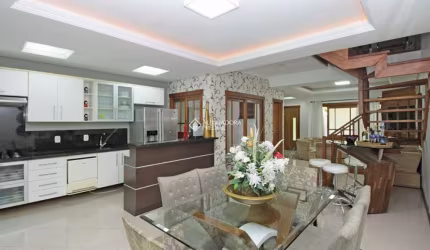 Casa com 3 quartos à venda na Rua Caribe, 36, Ipanema, Porto Alegre, 222 m2 por R$ 749.900