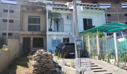 Casa com 3 quartos à venda na Rua Luzinete Alves Aragon, 380, Hípica, Porto Alegre, 150 m2 por R$ 480.000