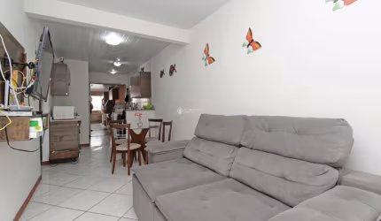 Casa com 2 quartos à venda na Rua Padre Oscar Puhl, 51, Hípica, Porto Alegre, 47 m2 por R$ 315.000
