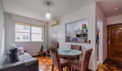 Apartamento com 2 quartos à venda na Rua Camaquã, 121, Camaquã, Porto Alegre, 57 m2 por R$ 230.000