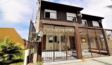 Casa com 2 quartos à venda na Rua Ernesto Porfírio dos Reis, 389, Aberta dos Morros, Porto Alegre, 80 m2 por R$ 480.000