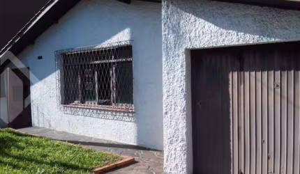 Casa com 3 quartos à venda na Rua Gabriel Mascarello, 104, Teresópolis, Porto Alegre, 200 m2 por R$ 450.000