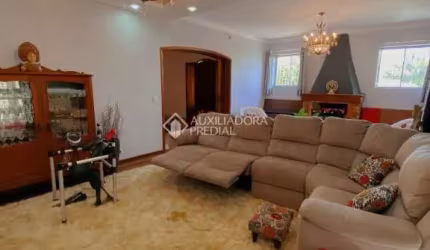 Casa com 4 quartos à venda na Rua Fernando Osório, 275, Teresópolis, Porto Alegre, 350 m2 por R$ 1.696.000