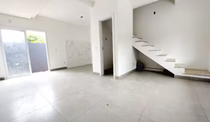 Casa em condomínio fechado com 2 quartos à venda na Rua Sebastião Wolf, 197, Nonoai, Porto Alegre, 70 m2 por R$ 339.889