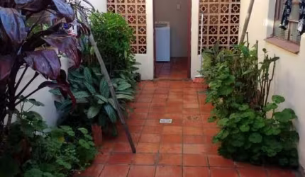 Casa com 5 quartos à venda na Travessa Chateaubriand, 215, Passo das Pedras, Porto Alegre, 190 m2 por R$ 399.000