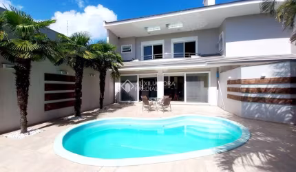 Casa com 3 quartos à venda na Rua Engenheiro Jorge Porto, 480, Ipanema, Porto Alegre, 428 m2 por R$ 2.600.000