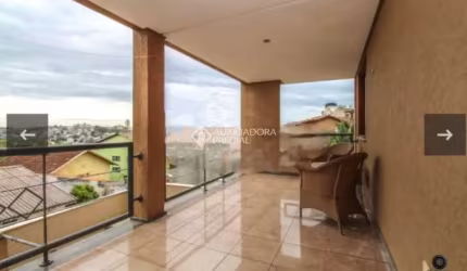 Casa com 3 quartos à venda na Travessa Miguel Pereira, 120, Medianeira, Porto Alegre, 544 m2 por R$ 1.748.500