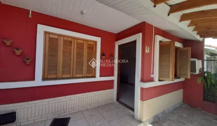 Casa com 2 quartos à venda na Rua Dom Antônio Cheuiche, 49, Hípica, Porto Alegre, 46 m2 por R$ 265.000