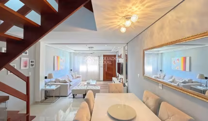 Casa com 2 quartos à venda na Rua Irmão Jaime Biazus, 215, Guarujá, Porto Alegre, 116 m2 por R$ 490.000