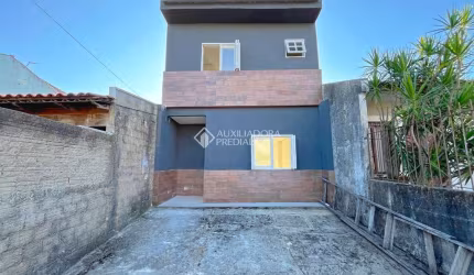 Casa com 3 quartos à venda na Rua Antônio Ribeiro Messias, 155, Hípica, Porto Alegre, 104 m2 por R$ 370.000