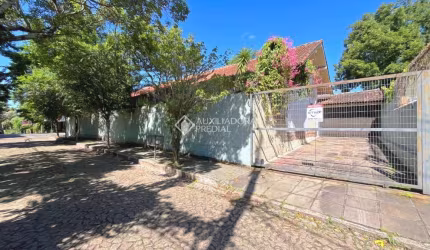 Casa com 3 quartos à venda na Avenida Oswaldo Gonçalves Cruz, 246, Ipanema, Porto Alegre, 400 m2 por R$ 1.399.000