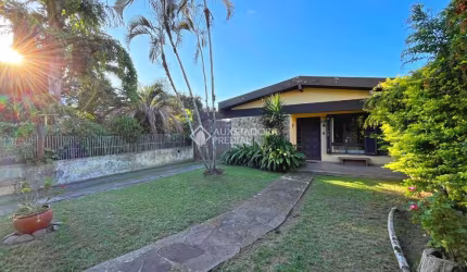 Casa com 3 quartos à venda na Avenida Imperial, 422, Ipanema, Porto Alegre, 135 m2 por R$ 640.000