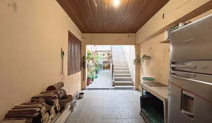 Casa com 4 quartos à venda na Rua João Corrêa Almeida, 30, Vila Nova, Porto Alegre, 171 m2 por R$ 599.000