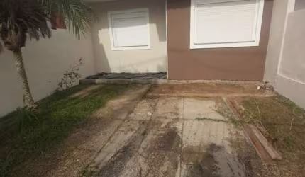 Casa com 2 quartos à venda na Rua Carlos Maximiliano Fayet, 585, Hípica, Porto Alegre, 46 m2 por R$ 296.000