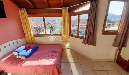 Casa em condomínio fechado com 4 quartos à venda na Rua Doutor Hermes Pacheco, 936, Aberta dos Morros, Porto Alegre, 136 m2 por R$ 545.000