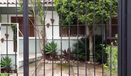Casa em condomínio fechado com 2 quartos à venda na Rua Elaine Juchem Selistre, 351, Hípica, Porto Alegre, 51 m2 por R$ 330.000