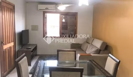 Casa em condomínio fechado com 3 quartos à venda na Rua Francesco Rosito, 195, Hípica, Porto Alegre, 105 m2 por R$ 320.000