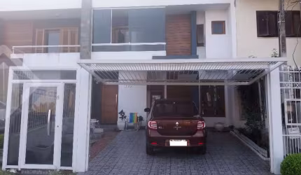 Casa em condomínio fechado com 3 quartos à venda na Rua Carlos Maximiliano Fayet, 210, Hípica, Porto Alegre, 148 m2 por R$ 599.000