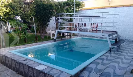 Casa em condomínio fechado com 4 quartos à venda na Rua Erebango, 154, Nonoai, Porto Alegre, 190 m2 por R$ 680.000