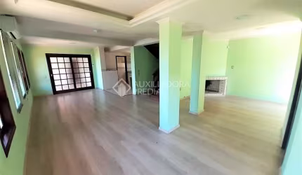 Casa em condomínio fechado com 3 quartos à venda na Rua Florêncio Farias, 848, Belém Novo, Porto Alegre, 241 m2 por R$ 1.140.000