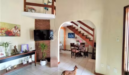Casa com 3 quartos à venda na Rua Constantino Fernando Onorato Bottin, 158, Hípica, Porto Alegre, 115 m2 por R$ 410.000