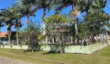 Casa com 3 quartos à venda na PORTO ALEGRE, 827, Paraíso (Distrito), Torres, 195 m2 por R$ 700.000