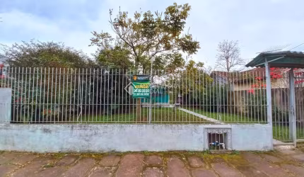 Casa com 2 quartos à venda na Rua Bolívia, 157, Canudos, Novo Hamburgo, 106 m2 por R$ 250.000