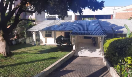 Casa com 2 quartos à venda na Rua Portugal, 239, Rincão, Novo Hamburgo, 79 m2 por R$ 330.000