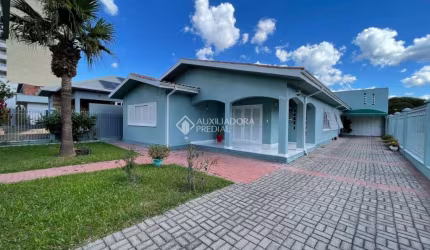 Casa com 3 quartos à venda na Rua José de Alencar, 864, Centro, Estância Velha, 232 m2 por R$ 990.000