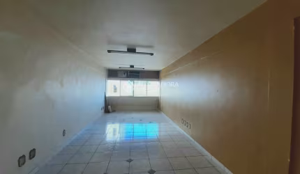 Sala comercial à venda na Avenida Pedro Adams Filho, 4790, Centro, Novo Hamburgo, 34 m2 por R$ 95.000