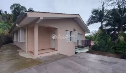 Casa com 3 quartos à venda na Rua Caxambu, 415, Vila Nova, Novo Hamburgo, 187 m2 por R$ 648.800
