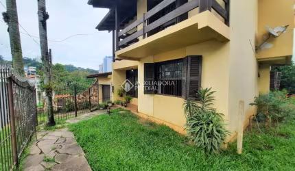 Casa com 3 quartos à venda na Rua Joinvile, 44, Ouro Branco, Novo Hamburgo, 250 m2 por R$ 530.000
