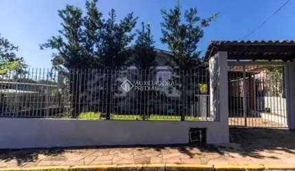 Casa com 3 quartos à venda na Rua Estrela, 48, Primavera, Novo Hamburgo, 86 m2 por R$ 380.000