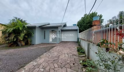 Casa com 3 quartos à venda na Rua Odon Cavalcante, 915, Canudos, Novo Hamburgo, 178 m2 por R$ 450.000
