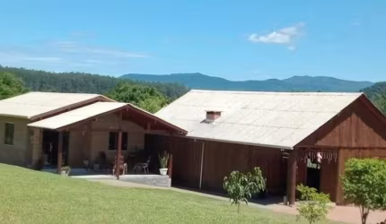 Fazenda à venda na Vicente Pedro da Silva, 1, Centro, Parobé, 75 m2 por R$ 469.200