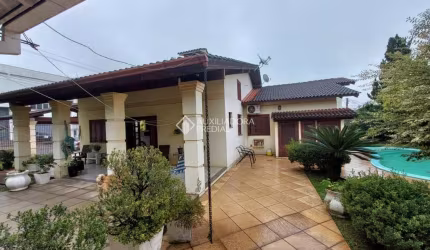 Casa com 3 quartos à venda na Rua Oscar Evaldo Becker, 23, Floresta, Estância Velha, 259 m2 por R$ 1.410.000