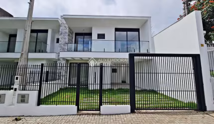 Casa com 3 quartos à venda na Oswaldo Cruz, 39, Bela Vista, Campo Bom, 137 m2 por R$ 770.000