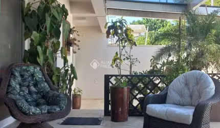 Casa com 3 quartos à venda na Santa Luzia, 86, Liberdade, Novo Hamburgo, 225 m2 por R$ 680.000