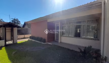 Casa com 3 quartos à venda na Walbug Scheffel, 72, Hamburgo Velho, Novo Hamburgo, 158 m2 por R$ 500.000