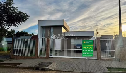 Casa com 2 quartos à venda na Da Macieira, 36, Rosas, Estância Velha, 150 m2 por R$ 750.000