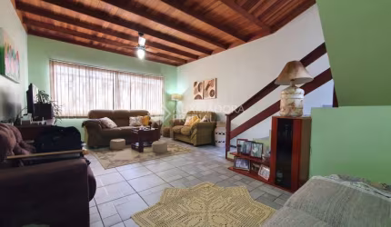 Casa em condomínio fechado com 3 quartos à venda na Rua Inglaterra, 619, Petrópolis, Novo Hamburgo, 185 m2 por R$ 610.000