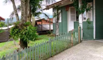 Casa em condomínio fechado com 3 quartos à venda na PARANA, 130, Centro, Campo Bom, 104 m2 por R$ 250.000