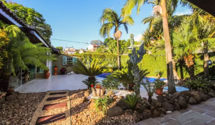 Casa com 3 quartos à venda na Rua Humberto de Campos, 303, Santo Afonso, Novo Hamburgo, 195 m2 por R$ 689.000