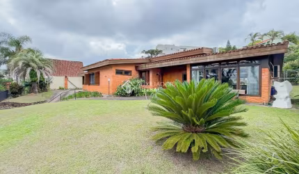 Casa com 3 quartos à venda na Rua João Paetzel, 915, Chácara das Pedras, Porto Alegre, 313 m2 por R$ 6.000.000