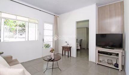 Casa com 2 quartos à venda na Rua Doutor João Simplício Alves de Carvalho, 45, Vila Ipiranga, Porto Alegre, 110 m2 por R$ 948.000